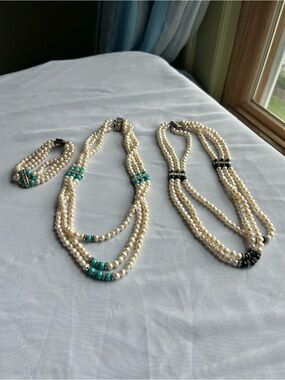 Triple-Strand Faux Pearl Necklaces  and bracelet Turquoise and black Accents